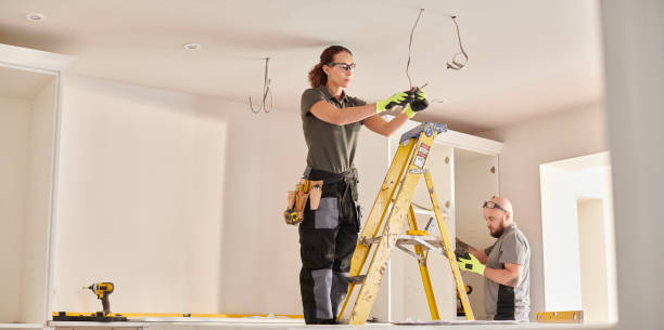 Best Outdoor Lighting Installation  in Fort Bragg, CA